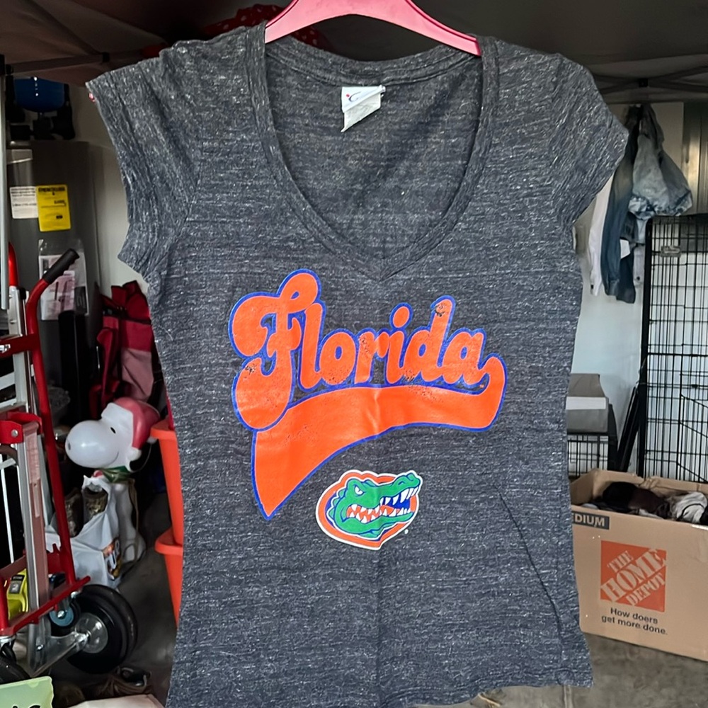University of Florida v neck cap sleeve